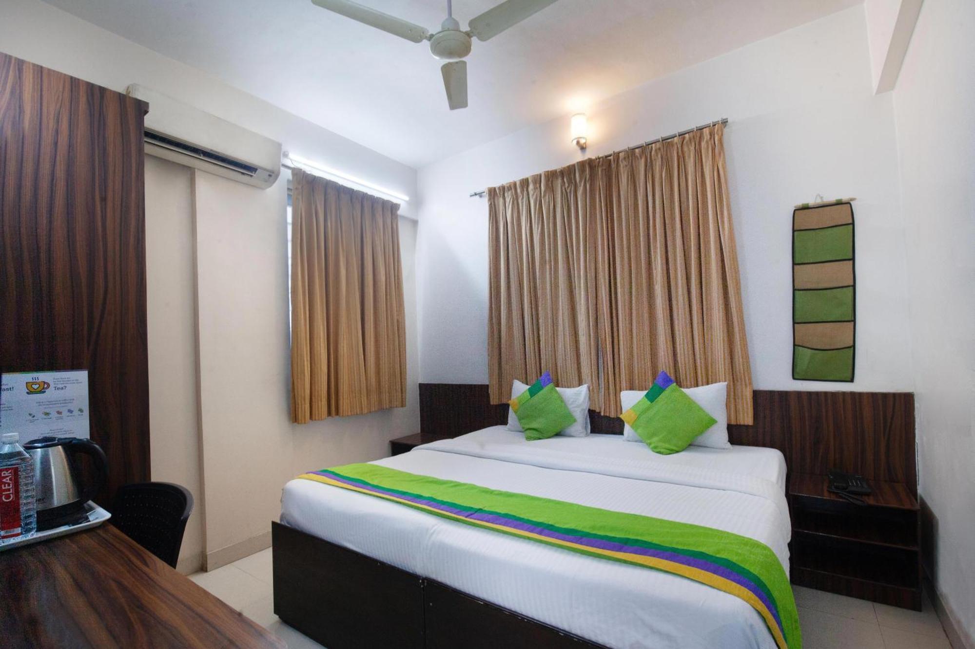 Treebo Park View Hadapsar Hotel Pune Exterior photo