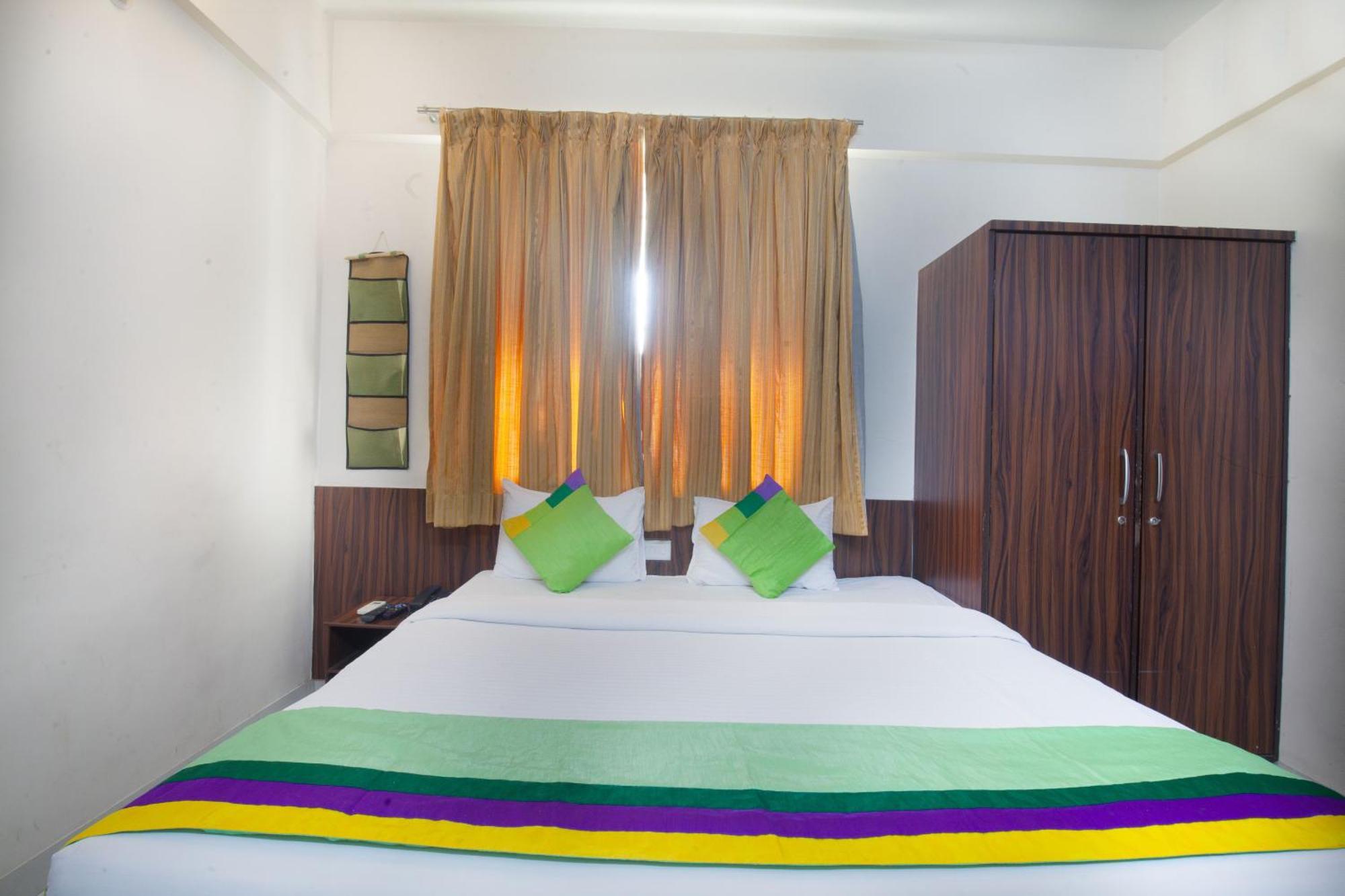 Treebo Park View Hadapsar Hotel Pune Exterior photo