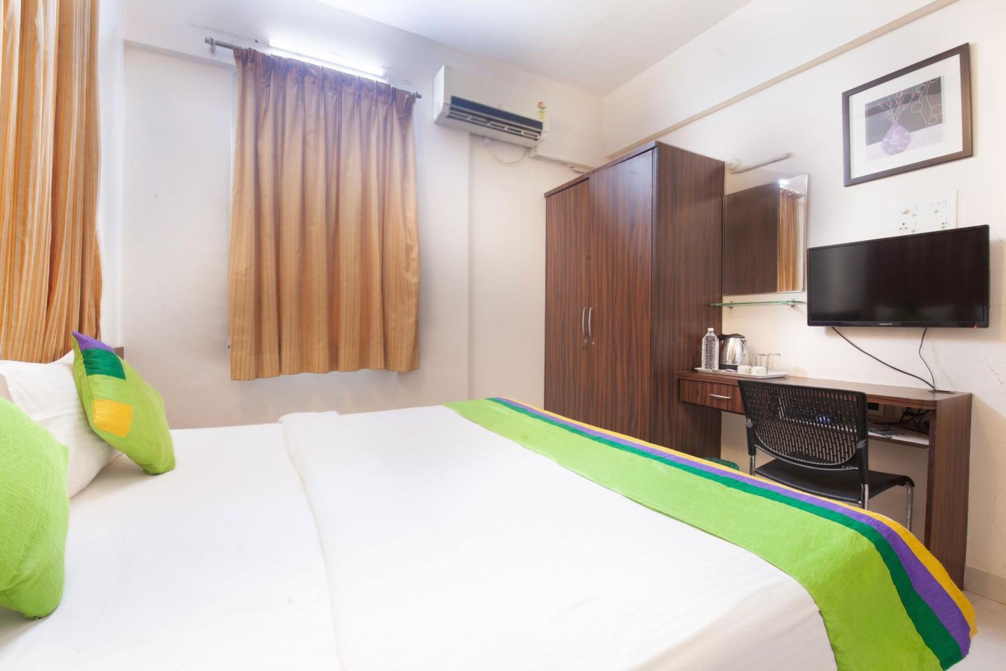 Treebo Park View Hadapsar Hotel Pune Exterior photo